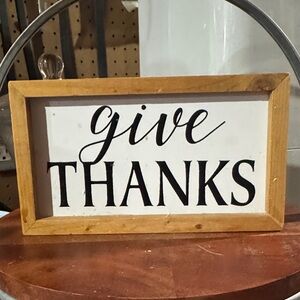 Hobby Lobby Give Thanks Wall Decor - Black and White